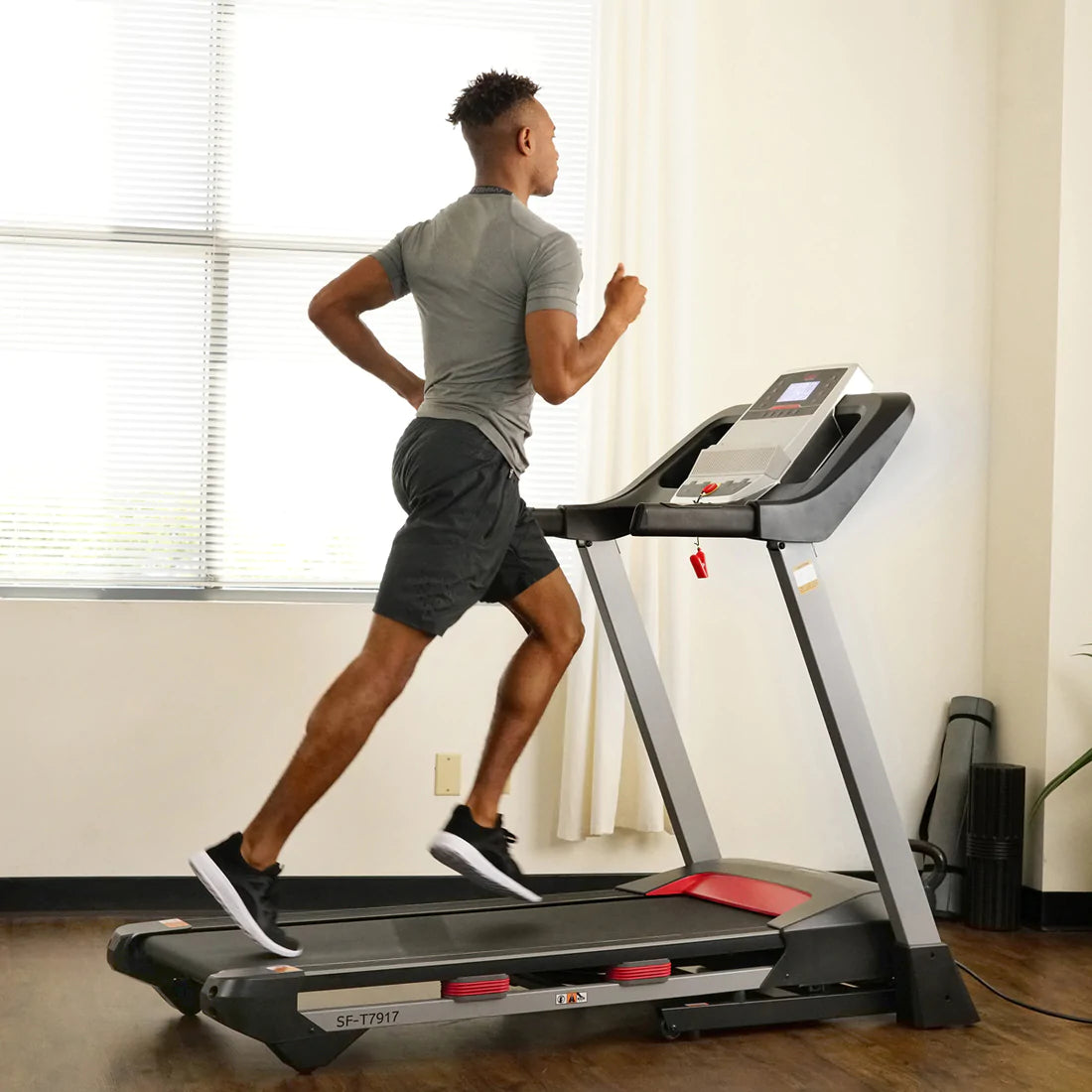 Sunny Health & Fitness Performance Treadmill SF-T7917